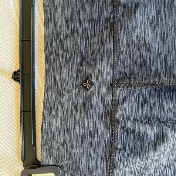 Prana pencil skirt. - Picture 3 of 4